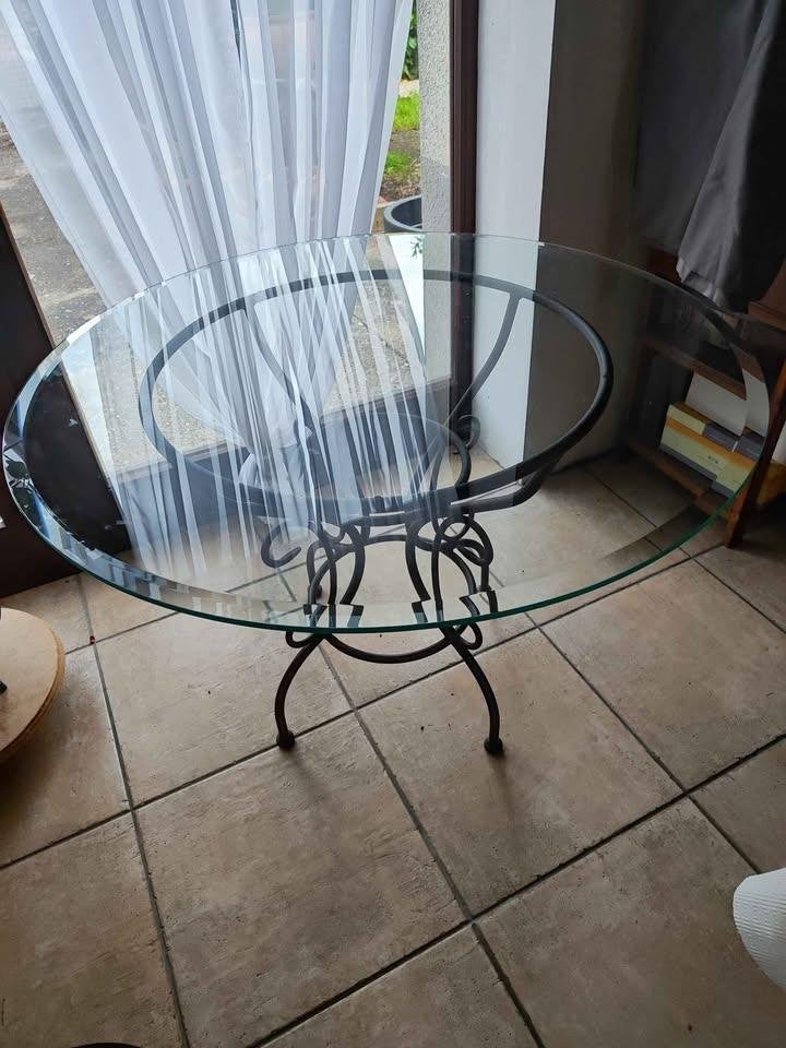 Table en fer forgé, Maison & Meubles, Tables | Tables à manger, Enlèvement, Comme neuf, Rond, Verre