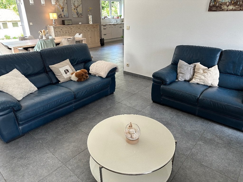 Salon cuir bleu foncé, Maison & Meubles, Canapés | Salons, 100 à 125 cm, Banc droit, Enlèvement, Utilisé