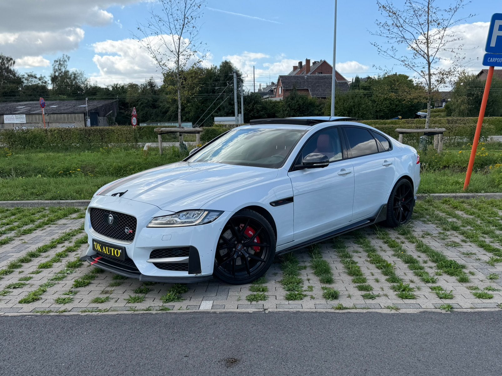 Jaguar XF 3.0 V6 380Cv Full option Garantie 12 Mois, Autos, Cuir, Achat, Euro 6, Garantie prolongée