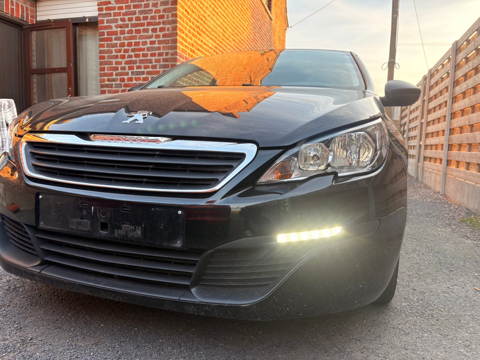 Peugeuot 308  export, Achat, Euro 6, Boîte manuelle, Entretenue par le concessionnaire