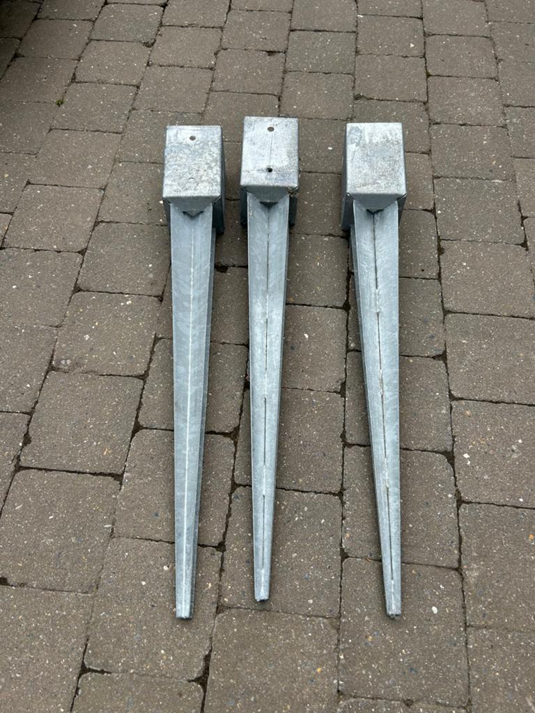 Paalhouder 75cm 9,5x9,5cm 3 stuks, Tuin en Terras, Palen, Balken en Planken, Ophalen, Zo goed als nieuw