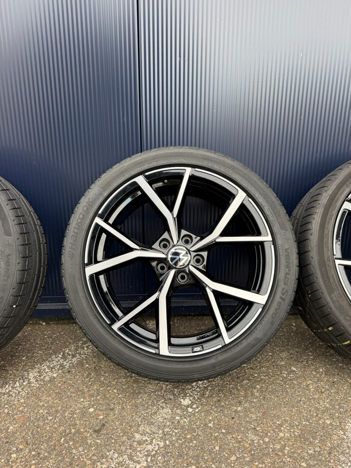 Jantes 19 pouces d'origine Volkswagen T Roc R Estoril., Pneus et Jantes, Véhicule de tourisme, Pneus été, 235 mm