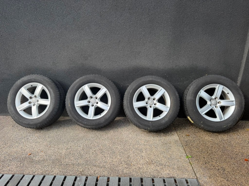 Jantes 17 pouces Audi Q5 d'origine + pneus d'hiver Dunlop, Pneus hiver, Véhicule de tourisme, 17 pouces, Enlèvement