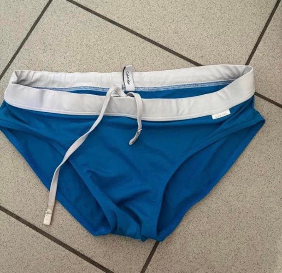 Slip de bain Calvin Klein taille M, Kleding | Heren, Badmode en Zwemkleding, Ophalen, Zwemslip