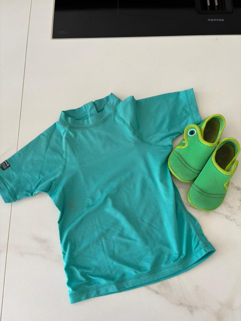 UV shirt / zwemshirt en waterschoenen, Kinderen en Baby's, Babykleding | Baby-zwemkleding, Ophalen of Verzenden, Zwemschoenen