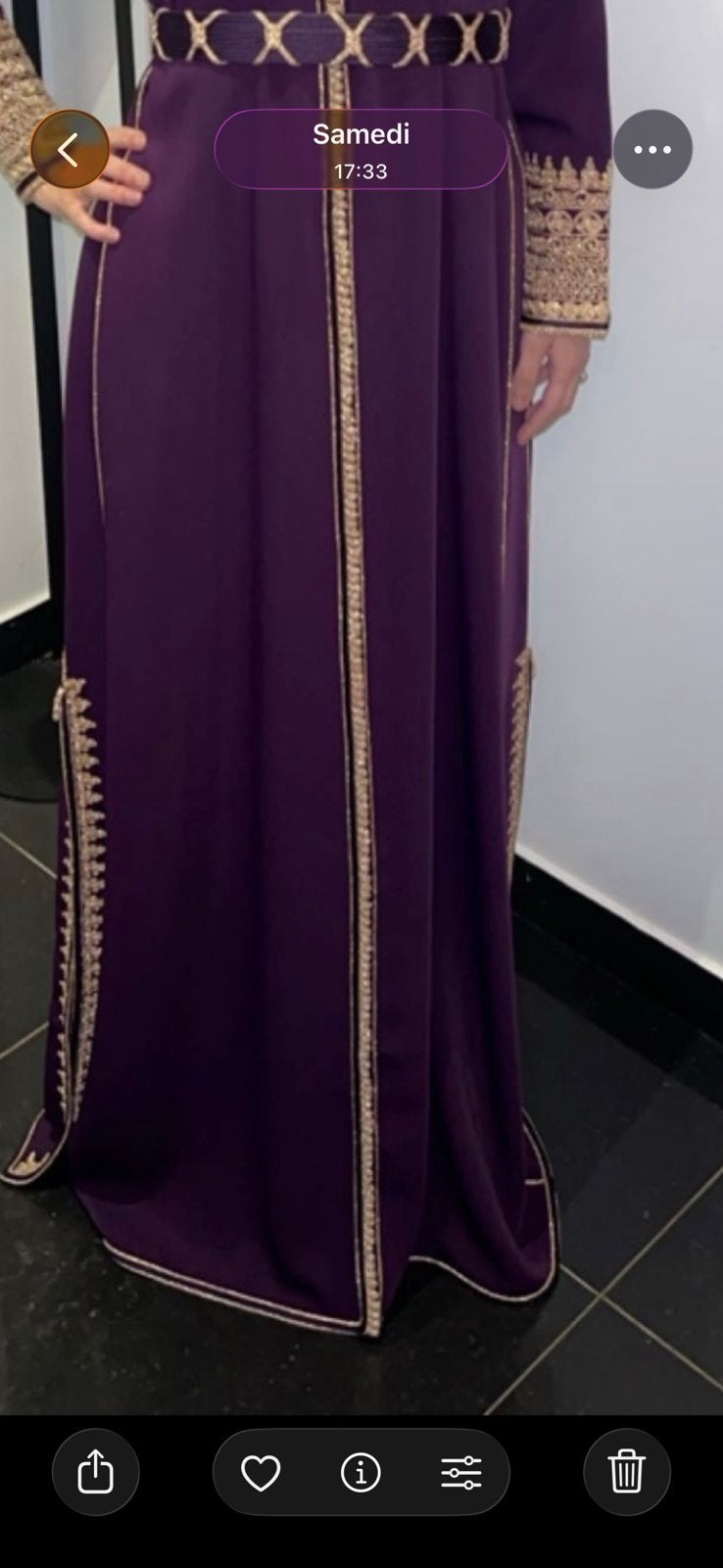 Caftan marocain violet prune et doré avec ceinture taille M, Vêtements | Femmes, Enlèvement ou Envoi, Comme neuf, Doré