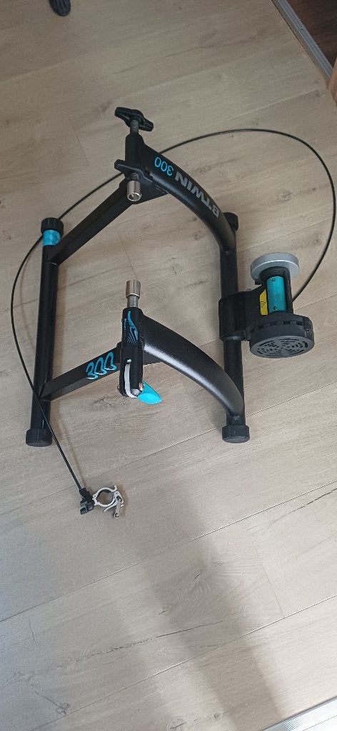 Hometrainer B'Twin300, Sports & Fitness, Jambes, Enlèvement, Utilisé, Autres types
