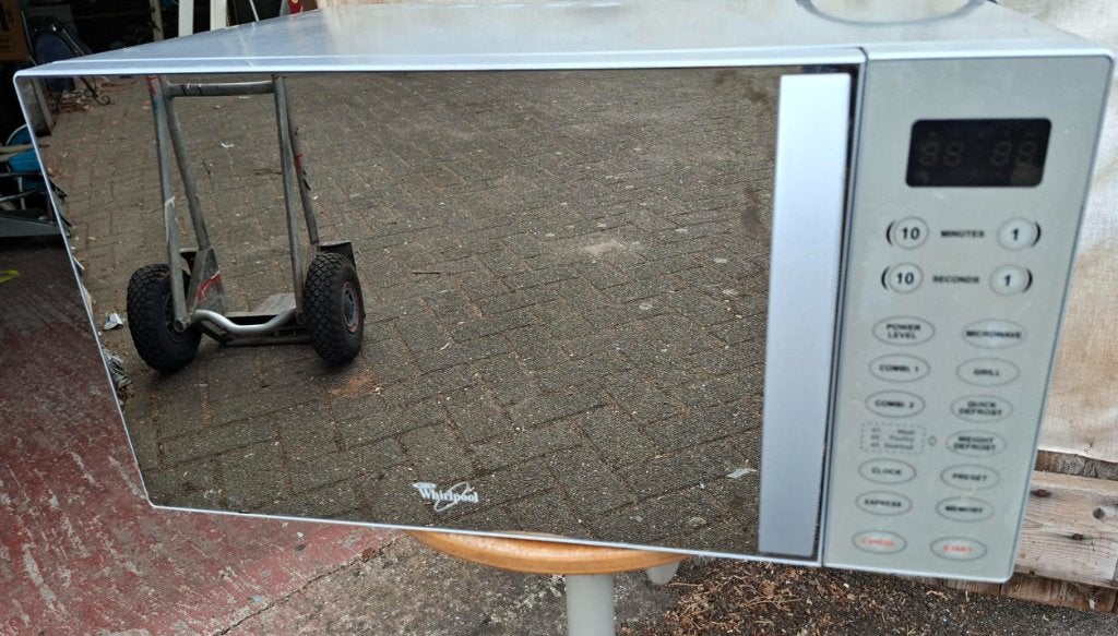 WHIRPOOL   MICROGOLF, Elektronische apparatuur, Grill, Ophalen of Verzenden, Zo goed als nieuw, Vrijstaand