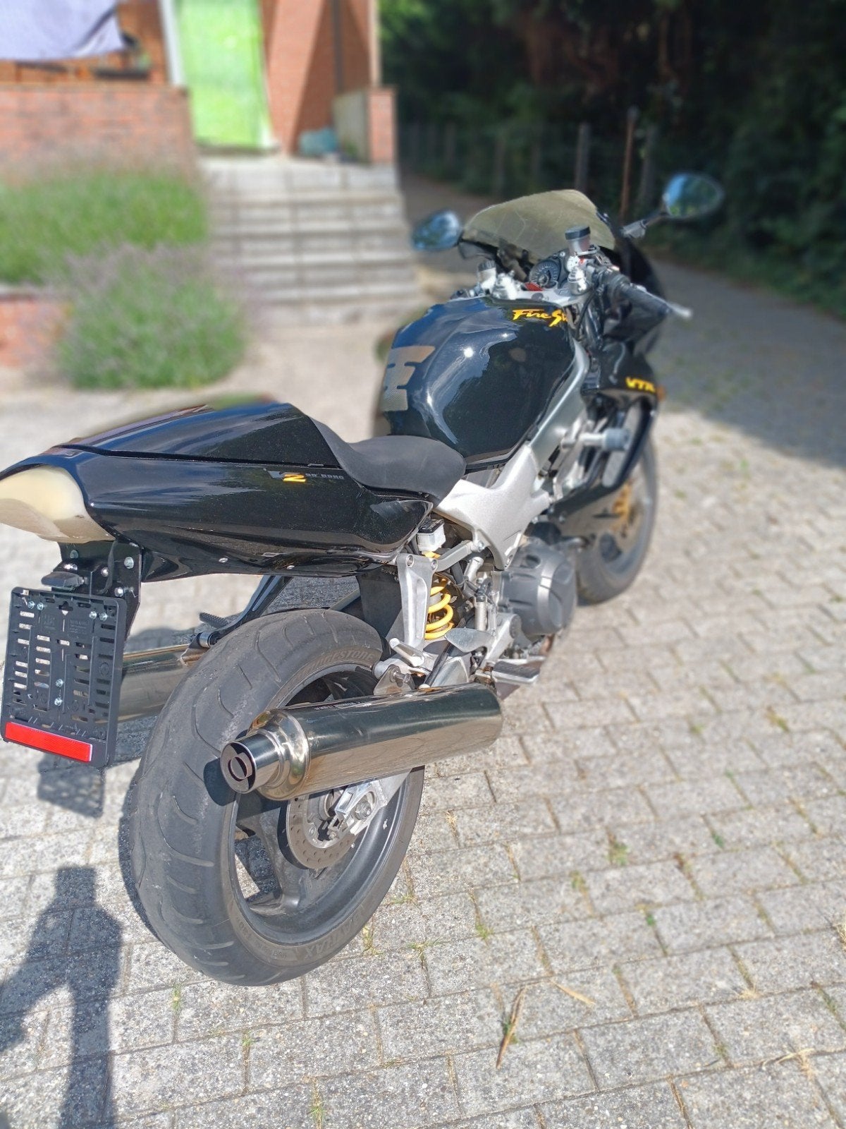 VTR1000 Firestorm  + LeoVinci uitlaat, Motoren, Motoren | Honda, 2 cilinders, Motorrijbewijs A, Gebruikt, Super Sport