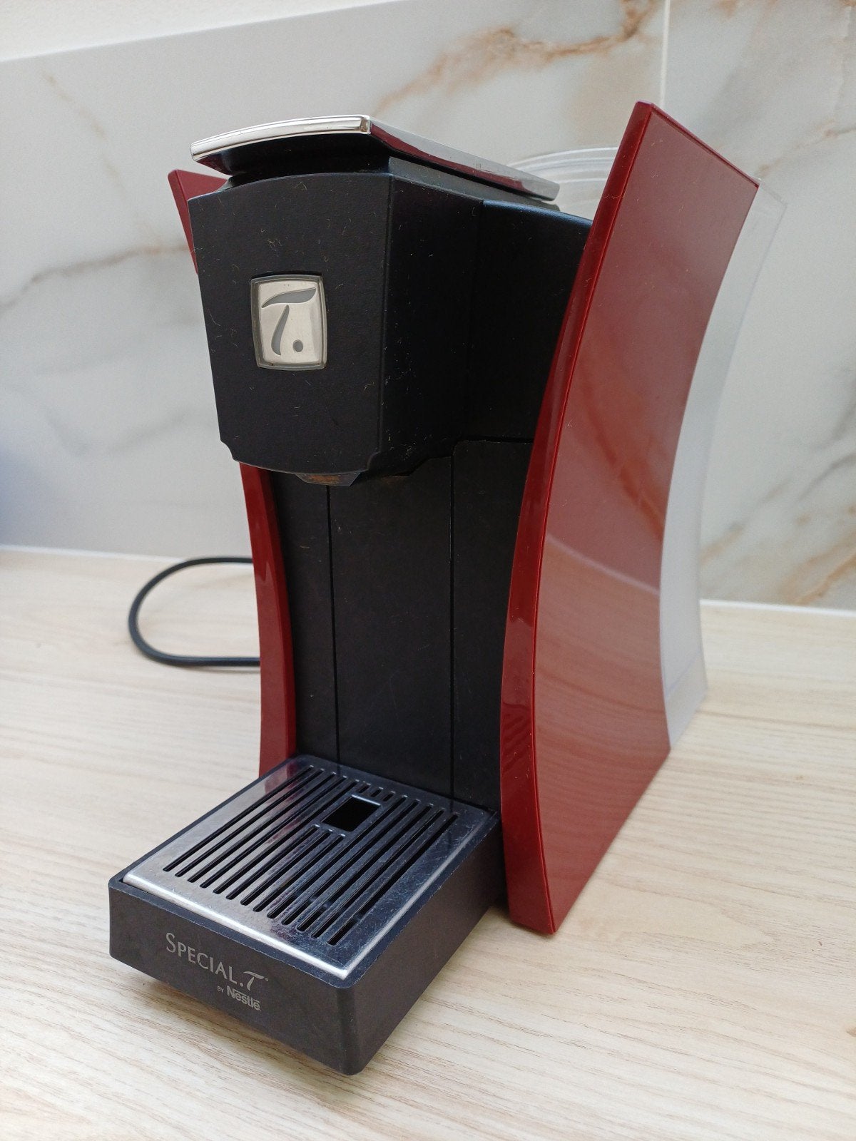 Machine à thé spécial T Nestlé, Enlèvement, Utilisé