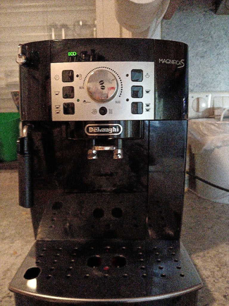 volautomatische espressomachine, Ophalen, Koffiemachine, Zo goed als nieuw, 2 tot 4 kopjes