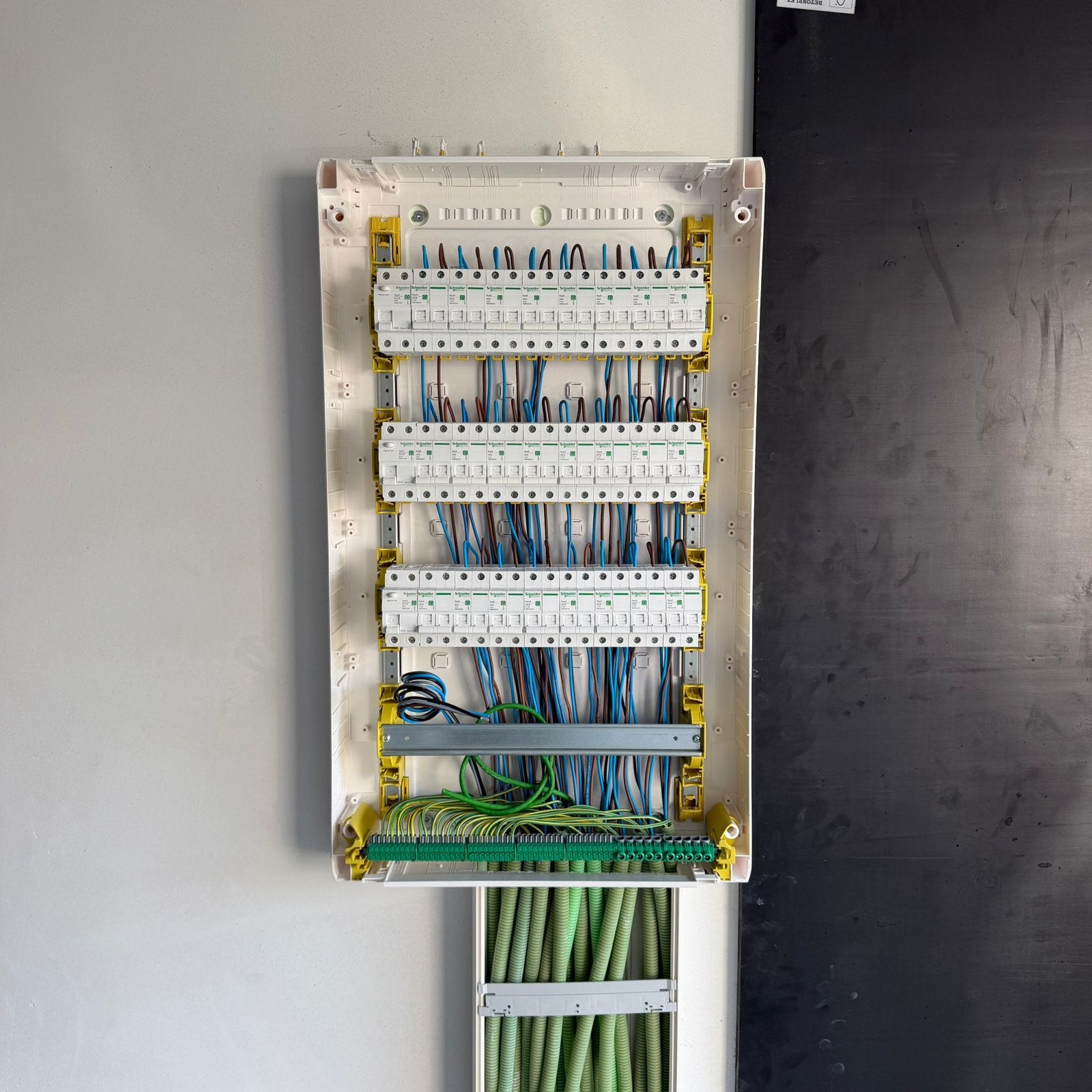 Électricien chauffagiste à Bruxelles, Services & Professionnels, Service 24h/24