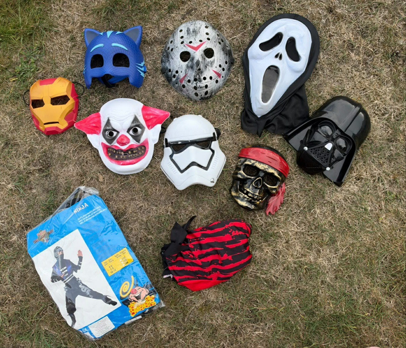 lot de masque déguisement, Enlèvement ou Envoi