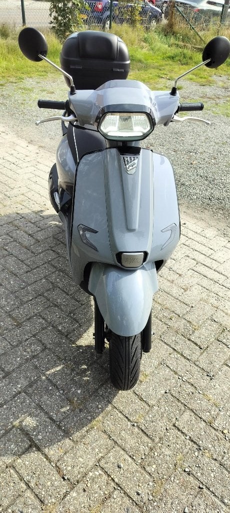 SYM Fugue 125–slechts 240 km! – 5 jaar garantie –NIEUWSTAAT!, Vélos & Vélomoteurs, Neuf, Autres modèles, 125 cm³, Enlèvement