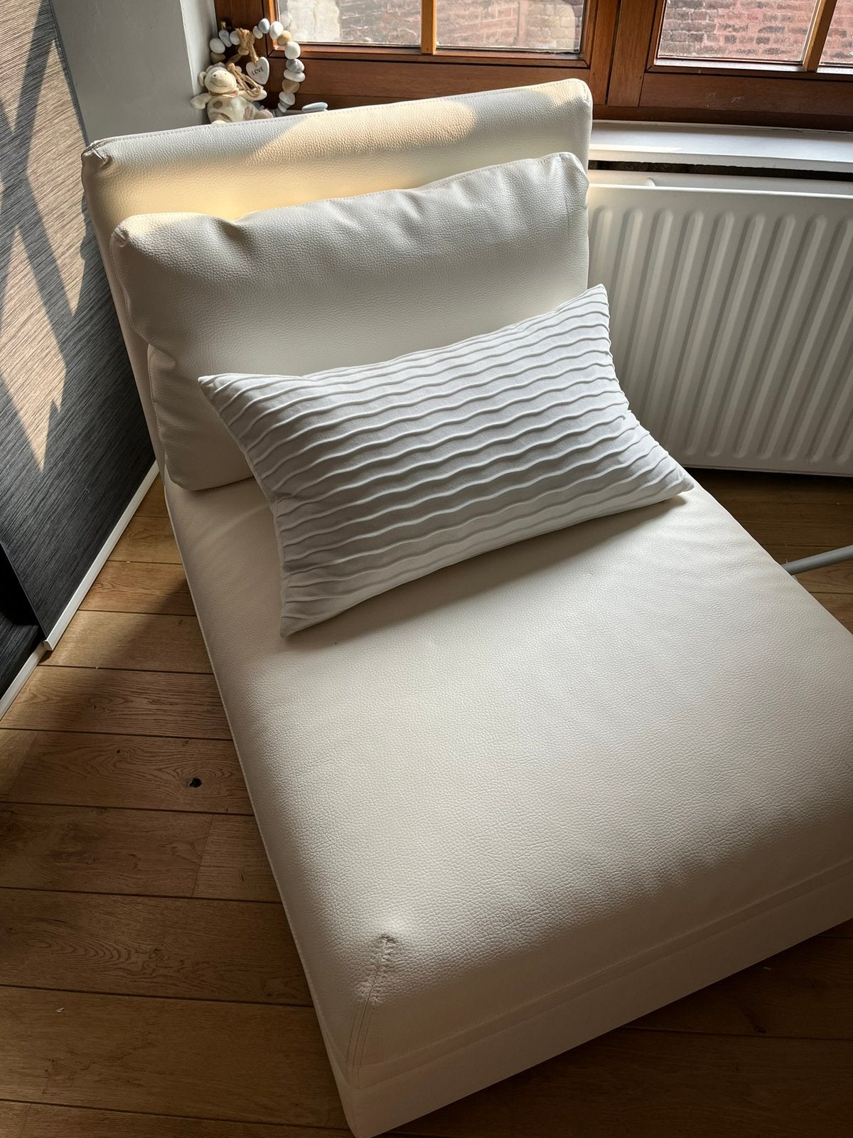 Meridienne IKEA cuir blanc cassé, Enlèvement, Comme neuf, Blanc