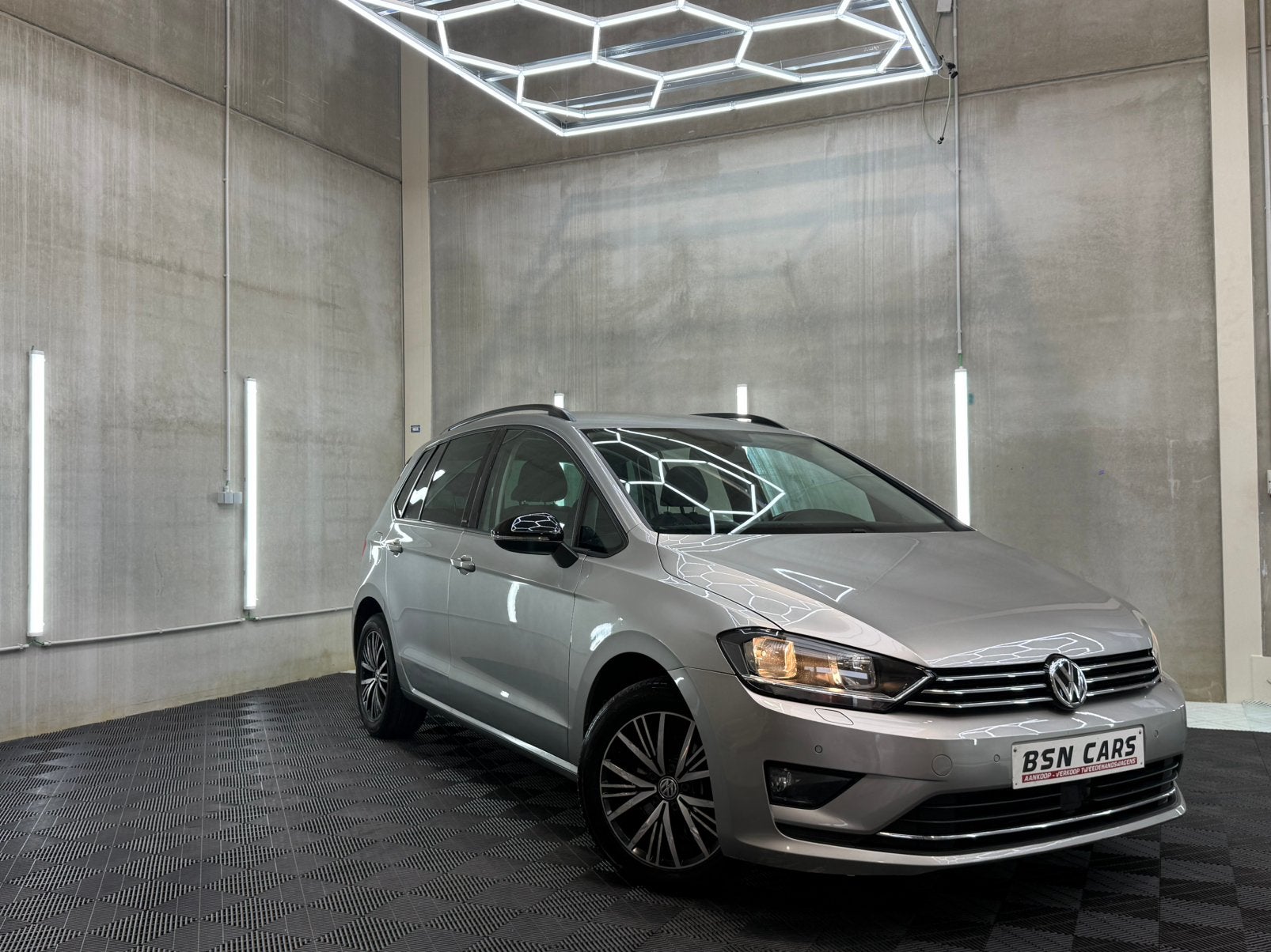 VW GOLF 7 SPORTSVAN/CRUISE/NAVI/PDC/AUTOMAAT/GARANTIE, Autos, Achat, Euro 6, Entreprise, Garantie prolongée