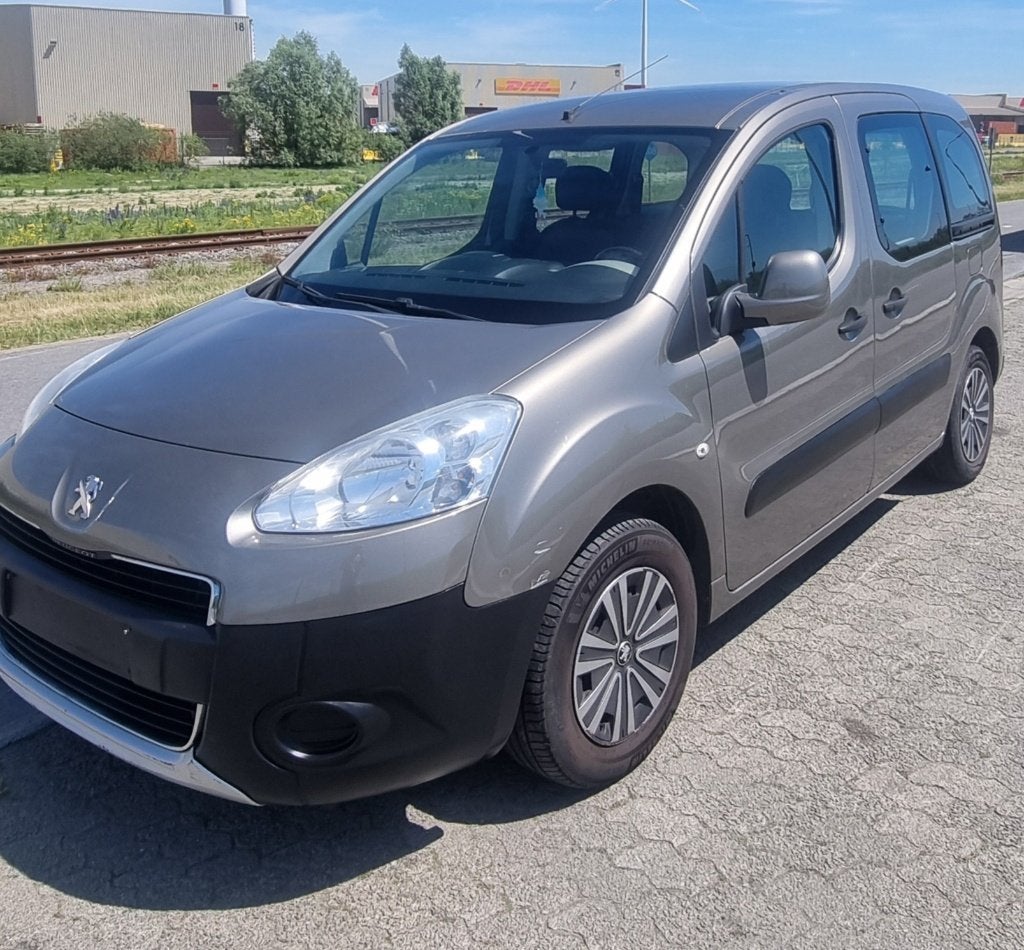 Partner Tepee 1.6 Essence — 150 000 km — Clim, Euro 5, Achat, Entreprise, Boîte manuelle