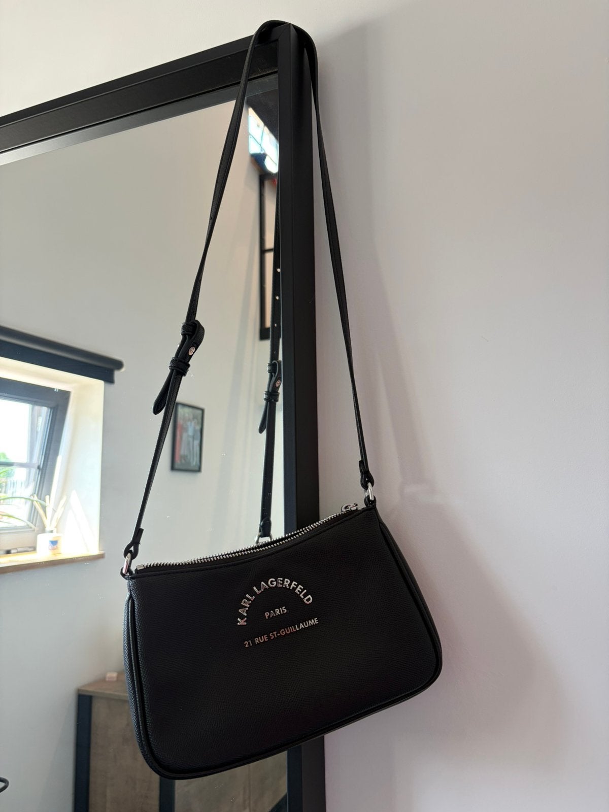 Crossbody handtas Karl Lagerfeld, Ophalen of Verzenden, Zo goed als nieuw, Zwart, Handtas