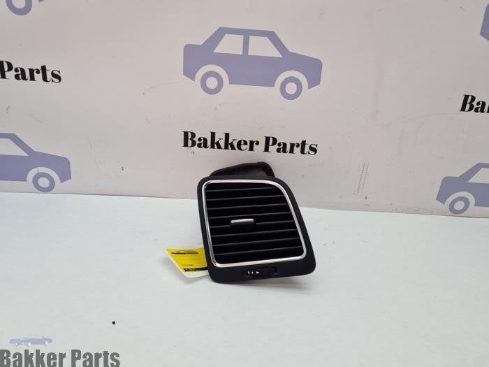 Grille d'aération arrière d'un Volkswagen Sharan, Autos : Pièces & Accessoires, Tableau de bord & Interrupteurs, -, Volkswagen