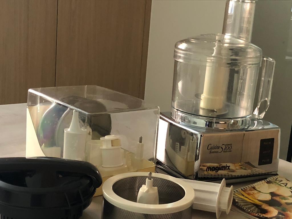 Keukenrobot Magimix 5100 met alle hulpstukken, Ophalen, Gebruikt