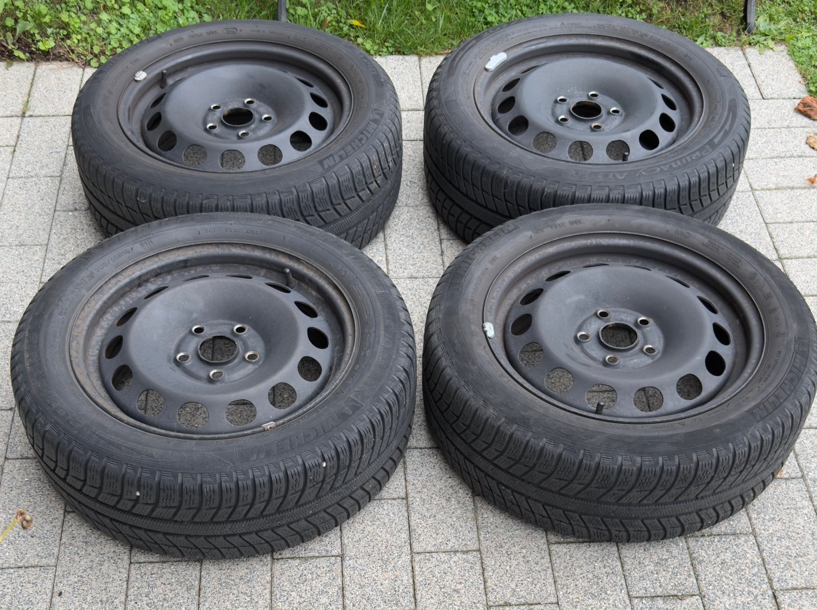 4 Winterbanden op stalen velg voor Golf VI, VII, VIII, Ophalen, Zo goed als nieuw