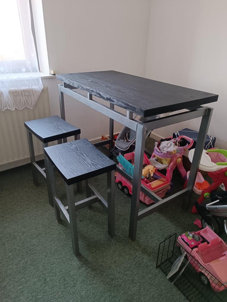 table, Enlèvement
