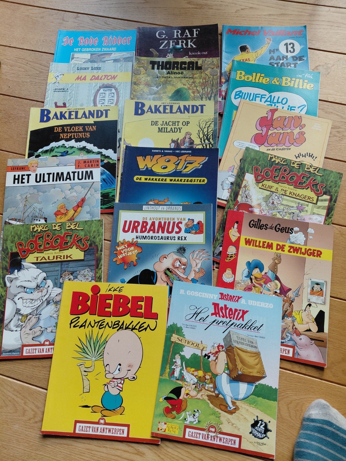 17 strips heruitgaves Gazet van Antwerpen, Boeken, Gelezen, Ophalen of Verzenden, Meerdere stripboeken, Diverse Auteurs