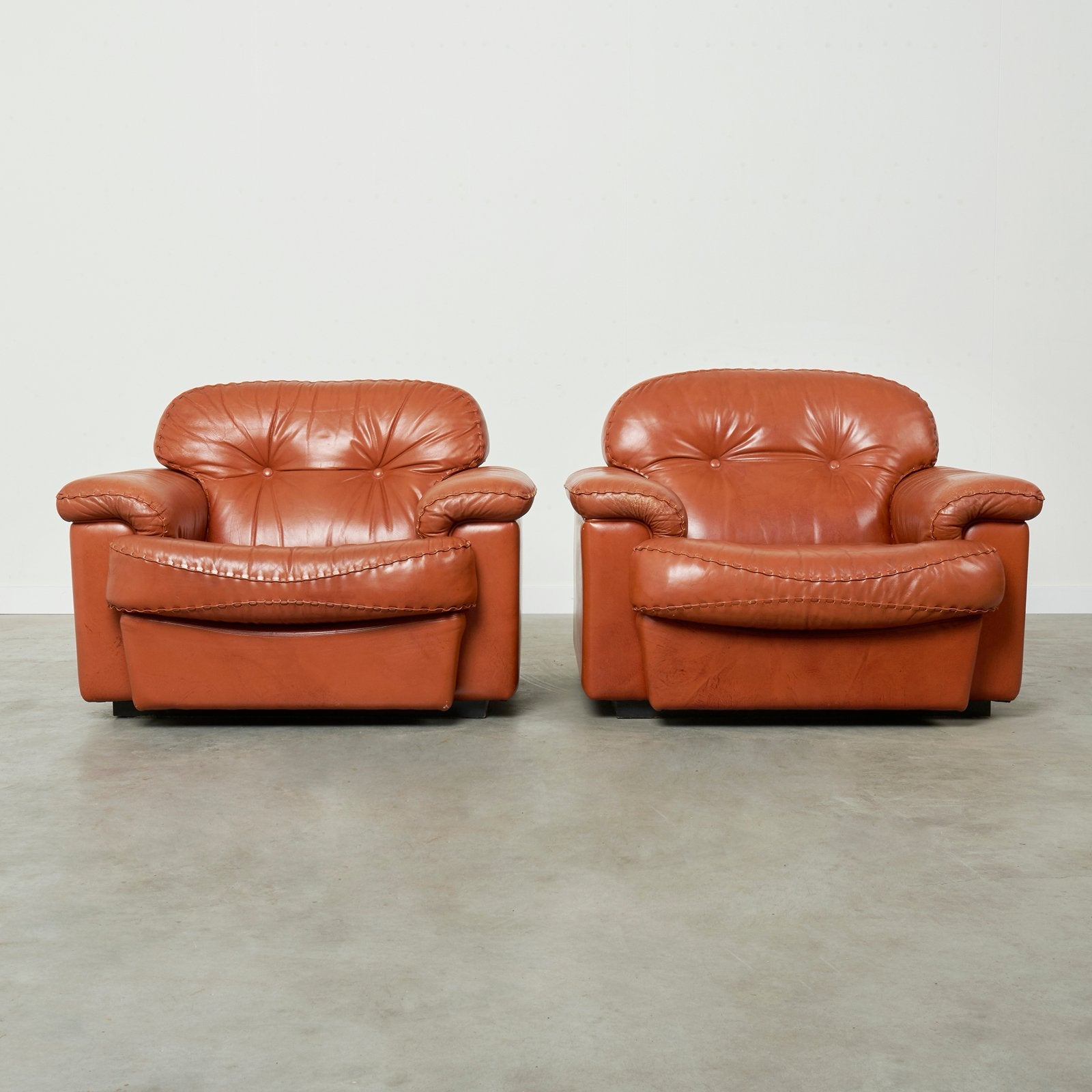 Vintage jaren 70 design leren fauteuils midcentury 60s 70s, 100 à 125 cm, Vintage mid century modern De Sede stoelen 70s, Enlèvement