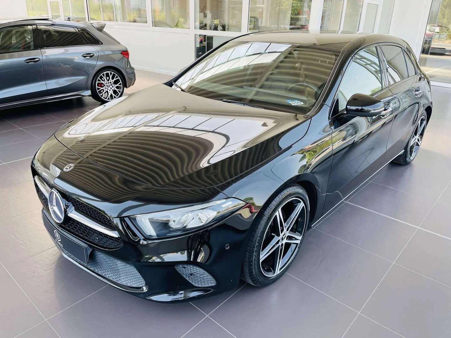 Mercedes-Benz A-CLASS 180 d * GARANTIE + LED + CUIR + GPS PR, Autos, Cuir, Classe A, Achat, Entreprise