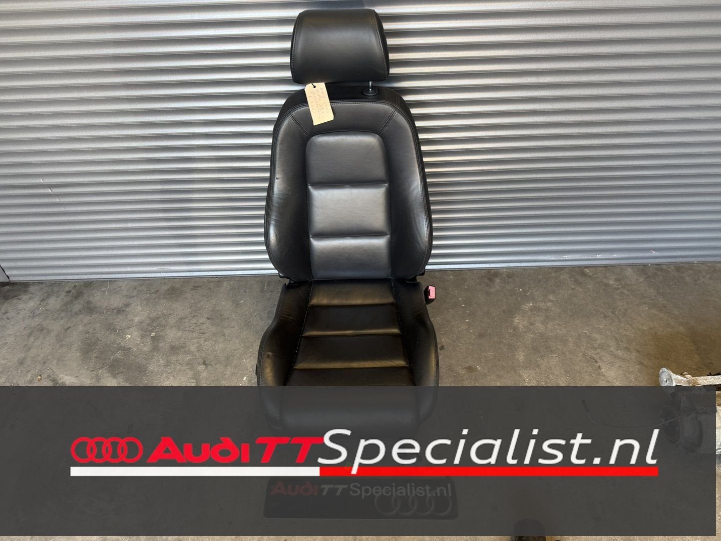 Rechter stoel zwart leder Audi TT Mk1 coupe, -, -, Origine de la pièce connue, Audi