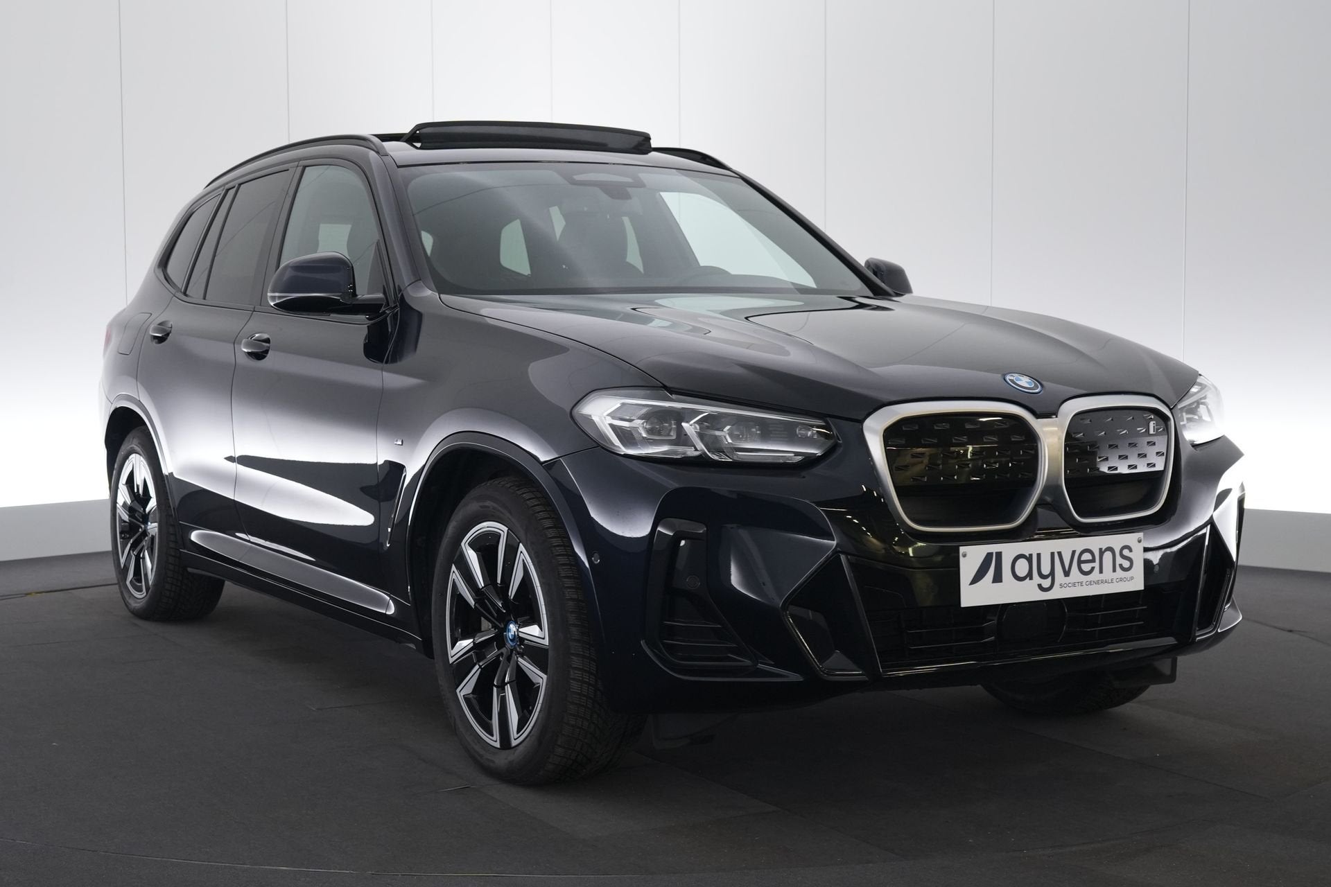 (2FHL522) BMW IX3, Auto's, Automaat, Achterwielaandrijving, Gebruikt, Blauw