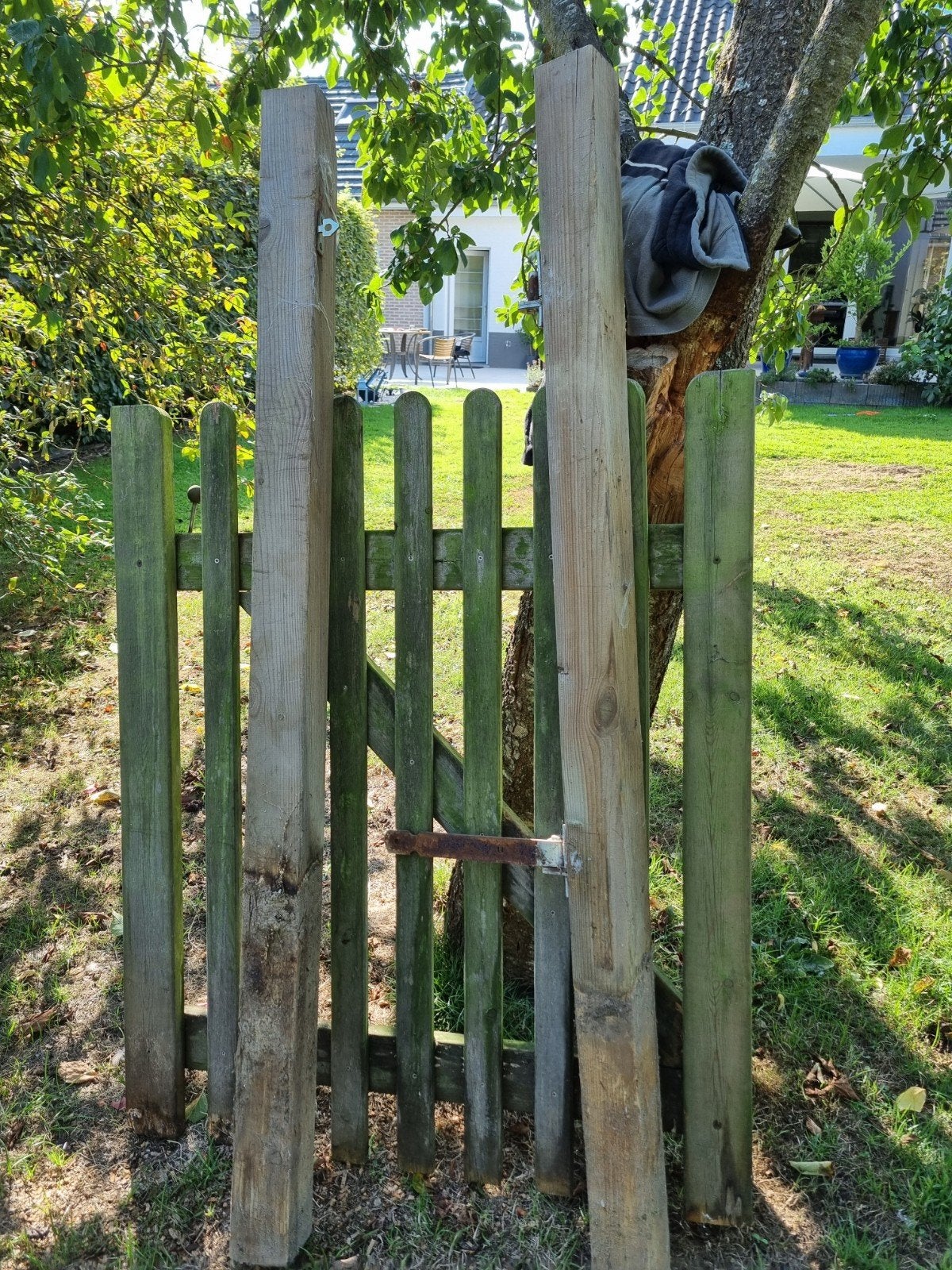 Houten poortje gratis af te halen, Enlèvement