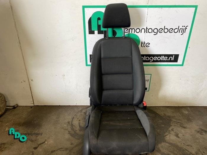 Stoel rechts van een Volkswagen Golf (Golf 09-), Auto-onderdelen, Gebruikt, -, Volkswagen, -