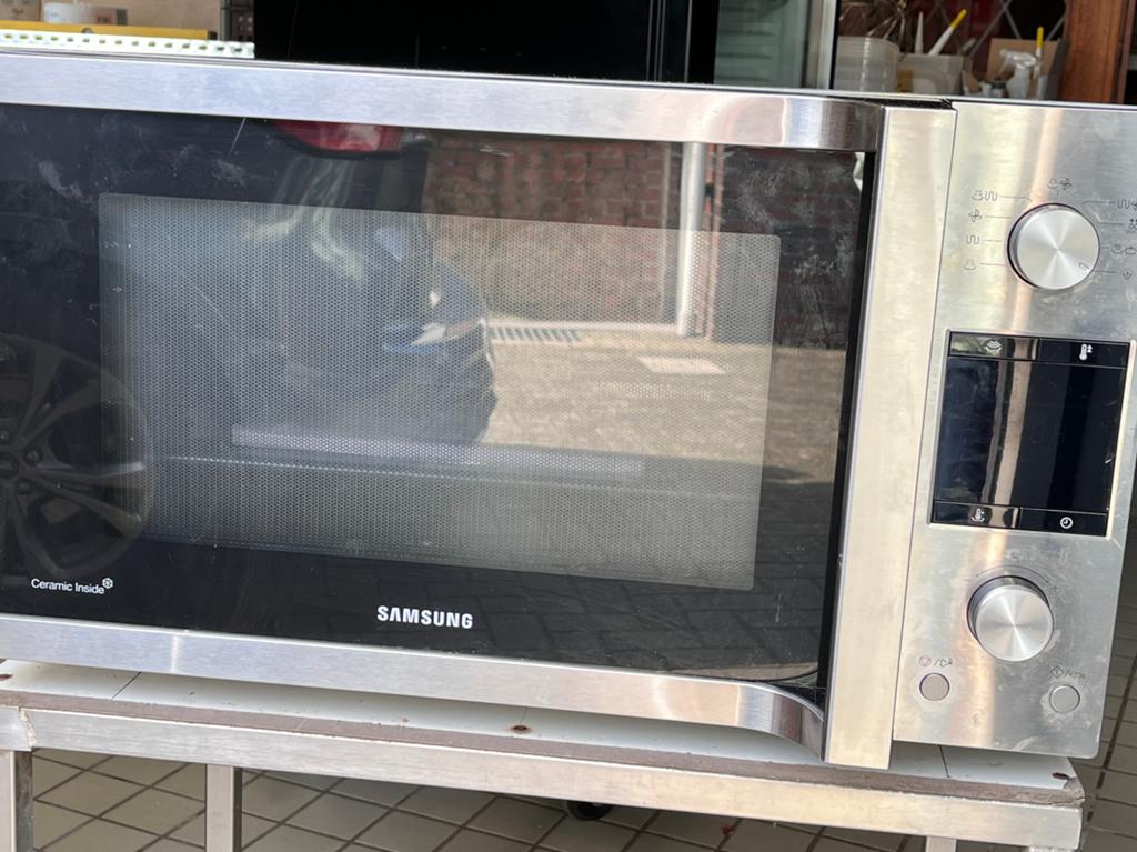 Oven/magnetron, Ophalen, Zo goed als nieuw, Vrijstaand, Combi-microgolfoven
