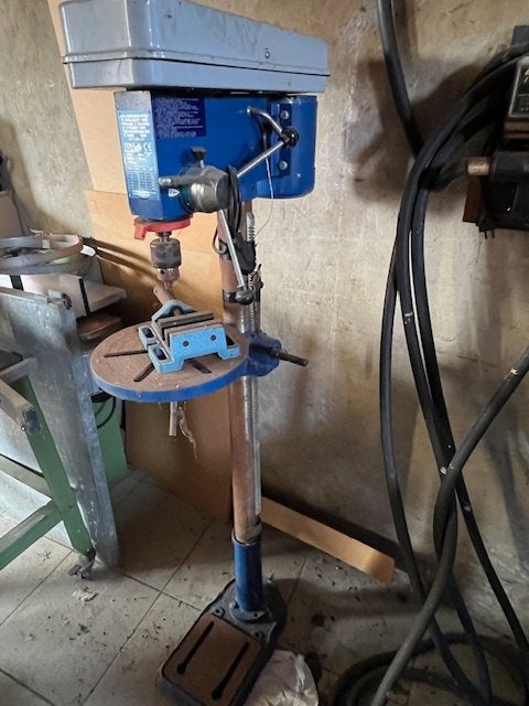 KOLLOM BOORMACHINE, Ophalen, Gebruikt, 400 tot 600 watt, Boormachine