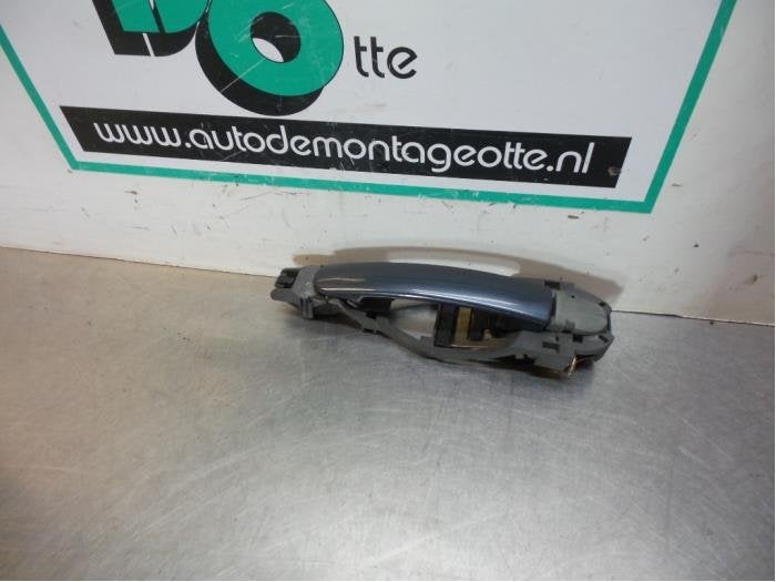 Poignée portière 4portes arrière gauche d'un Volkswagen P, Volkswagen, -, Utilisé, -