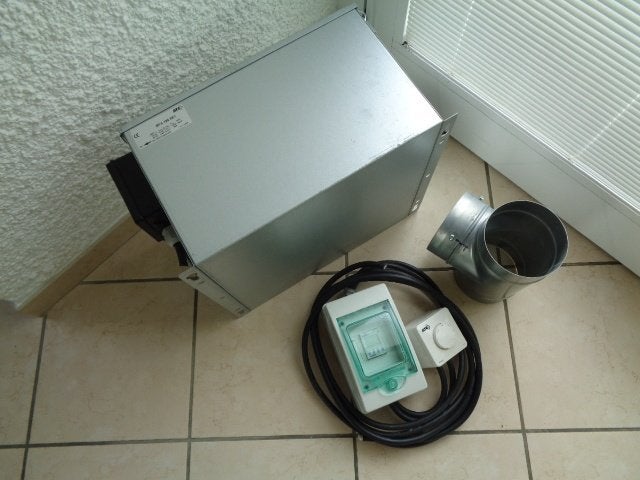 Caisson de ventilation insonorisé. Marque: " ATC, Bricolage & Construction, Ventilation & Extraction, Utilisé, Enlèvement
