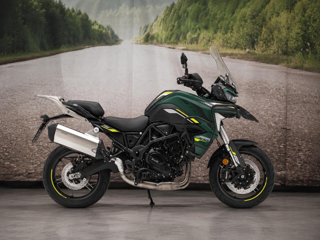 Benelli TRK 702 TRK702 M5 E5+ FOREST GREEN (UD), Motos, Motoren | Benelli, Tourisme, Entreprise, 698 cm³, Plus de 35 kW