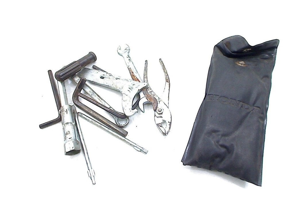 GEREEDSCHAPSET, Motoren, Onderdelen | Overige, Dhr. S. di Majo, Gebruikt, Info@cama-motorparts.nl, P.J. Troelstraweg 8 8
3144 CX  MAASSLUIS, NL