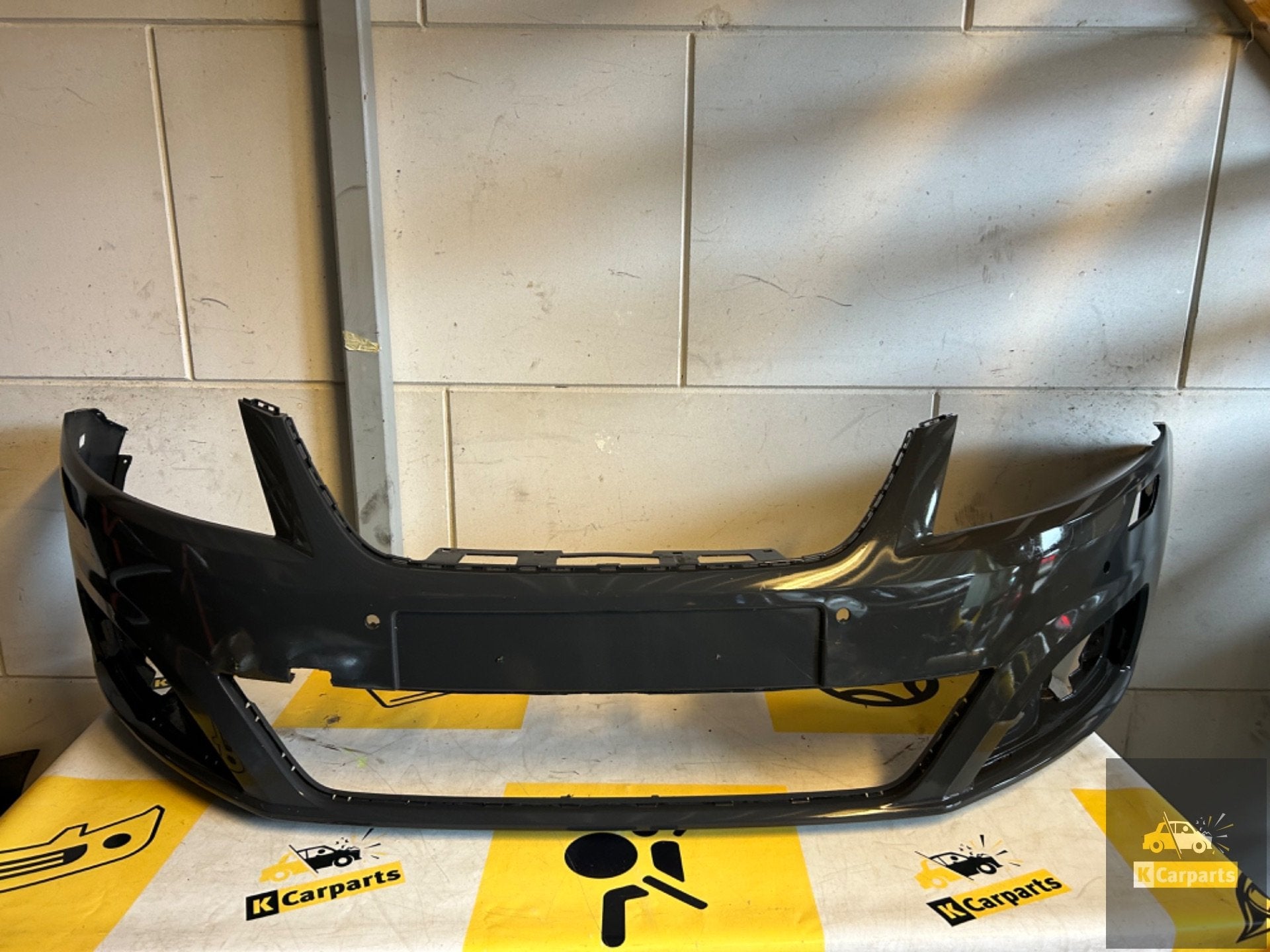 Seat Alhambra 7N Voorbumper KLS PDC 7N5807221A bumper, Info@fabrikant.eu, Bumper, Seat, Fabrikant BV
