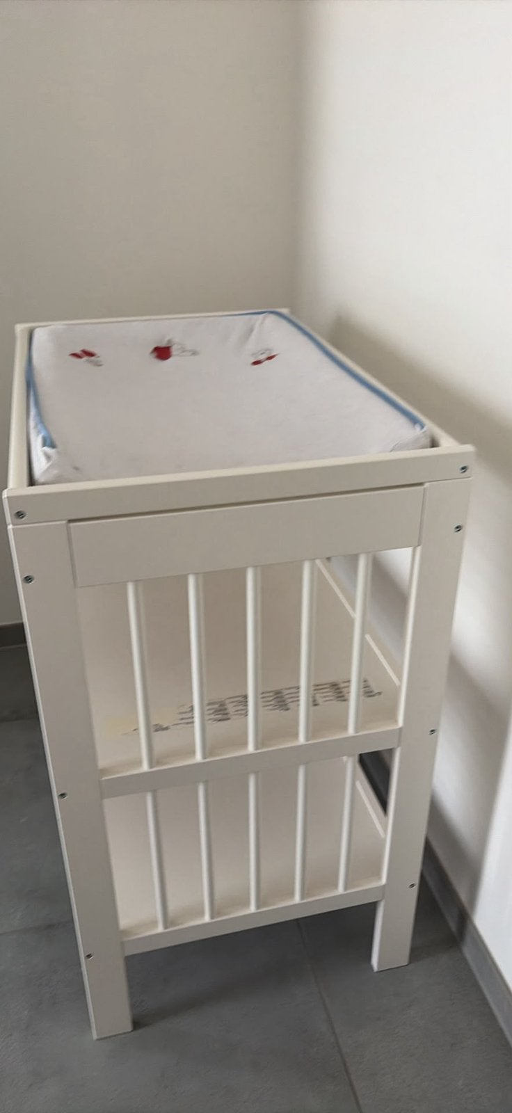 Verzorgingstafel met kussen 30€, Enlèvement, Utilisé