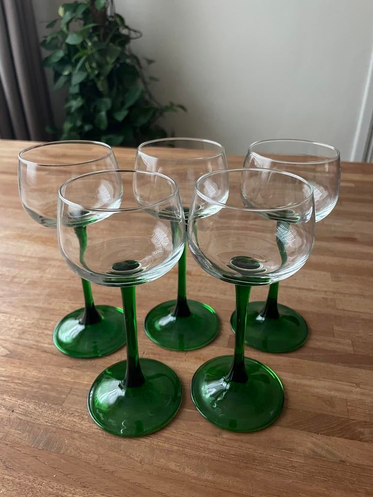 Vintage Luminarc Elzas wijnglazen - groene voet set van 5, Verzamelen, Ophalen, Zo goed als nieuw
