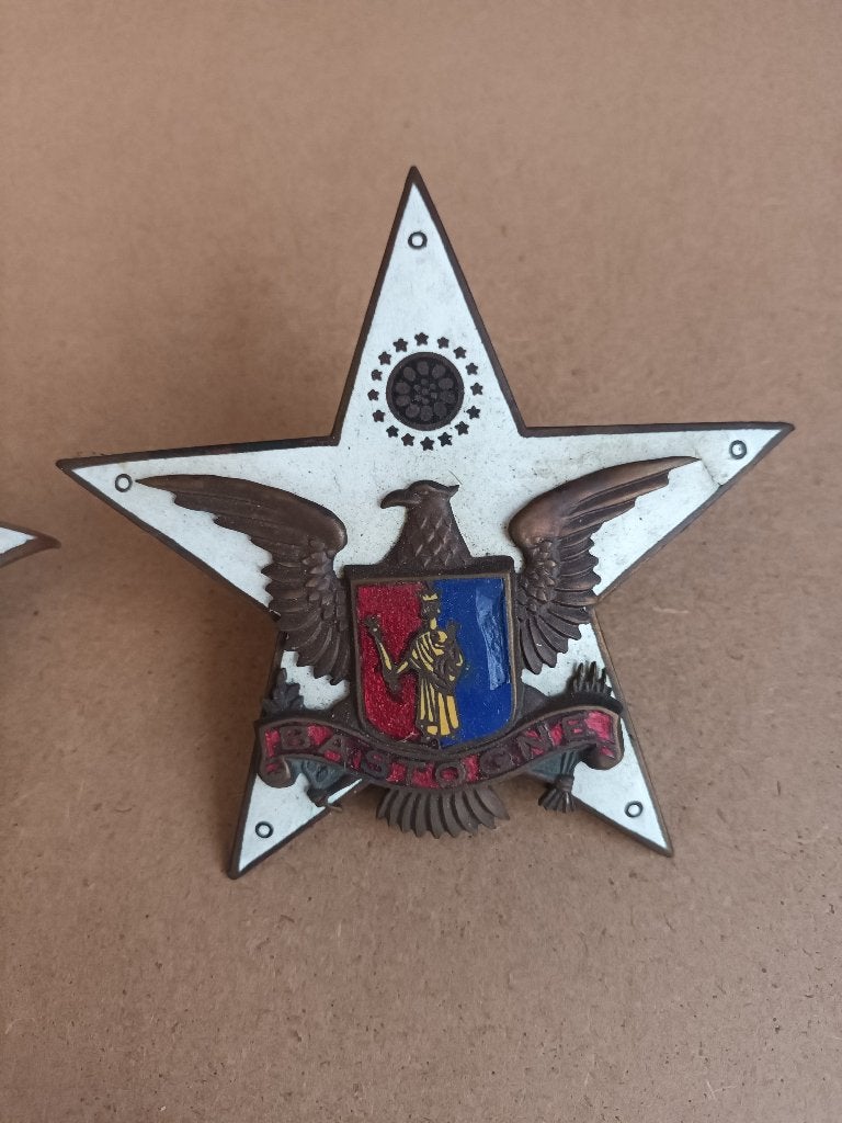 vintage oldtimer embleem bastogne us star (2), Ophalen, Gebruikt, Auto's