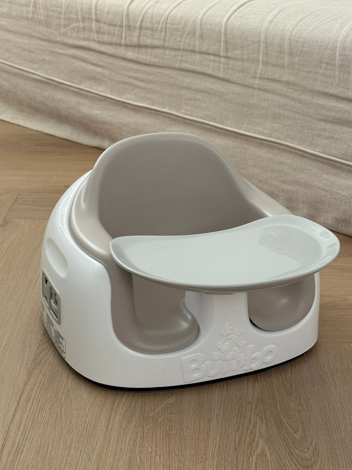 Bumbo eetstoel wit beige, Ophalen of Verzenden, Zo goed als nieuw