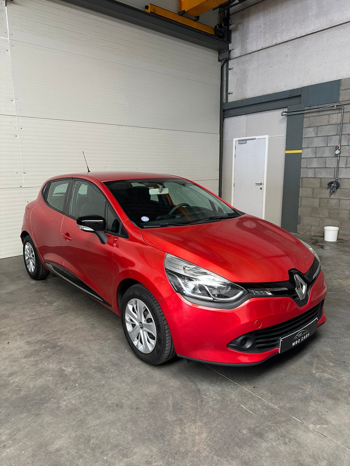Renault Clio 1.2 TCe| CRUISE, NAVI, AIRCO,.., Auto's, Renault, Voorwielaandrijving, Stof, Zwart, https://public.car-pass.be/vhr/f436e844-567b-4647-8f1d-9c1380b0b12e