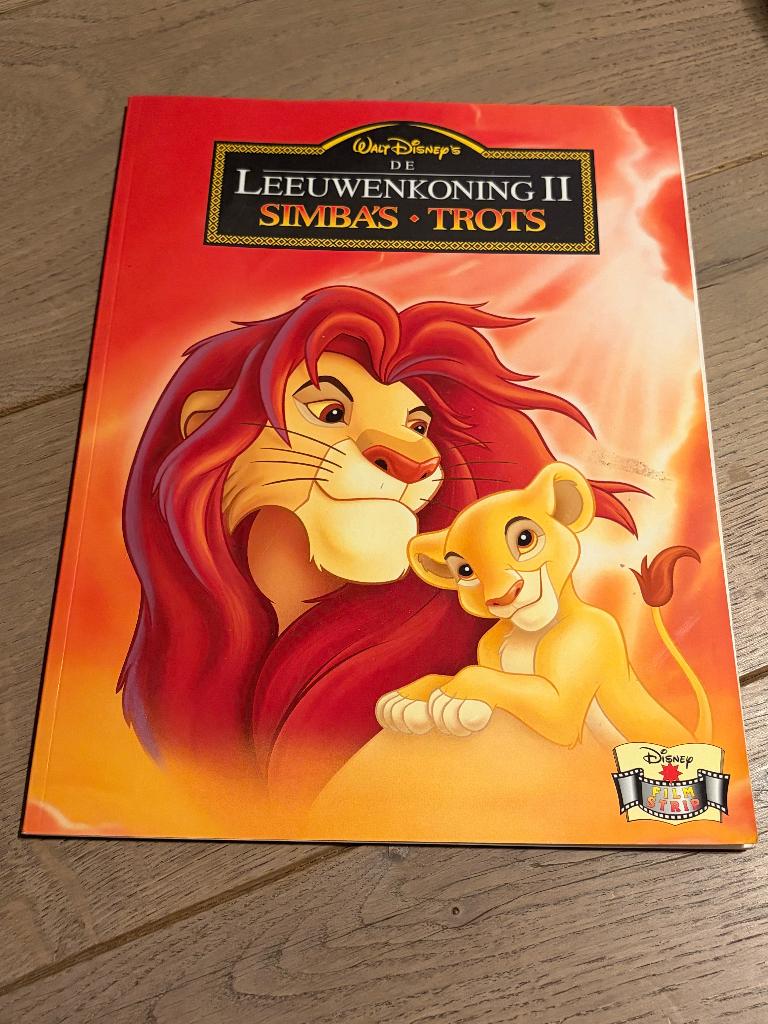 Disney - De leeuwenkoning II - Simba’s trots, Boeken, Eén stripboek, Ophalen of Verzenden, Gelezen, Walt Disney