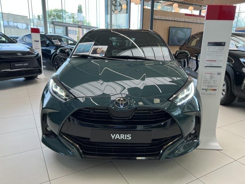Toyota Yaris 1.5 Hybrid 130 pk Style + Comfort Pack, Automaat, Parkeersensor, 130 pk, 96 kW
