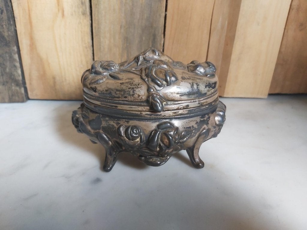 Prachtig vertind oud sieraden doosje op pootjes, bloemdetail, Ophalen of Verzenden