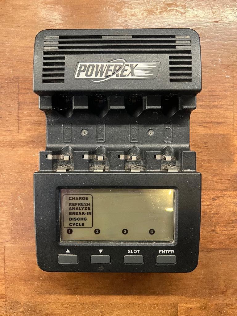 Powerex Maha MH-C9000 Nimh chargeur (Eneloop), Hobby & Loisirs créatifs, Modélisme | Autre, Enlèvement ou Envoi, Utilisé