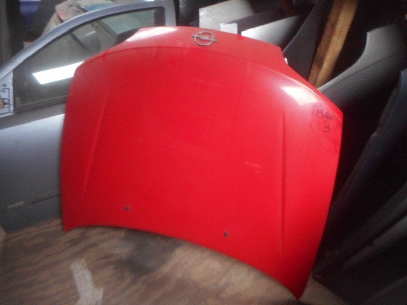 CAPOT Opel Tigra (75) (01-1994/12-2000), Opel, Opel Automobile GmbH, Utilisé, Bahnhofsplatz
65423  Rüsselsheim am Main, DE